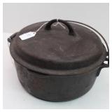 Old USA Cast iron Dutch Oven with Lid