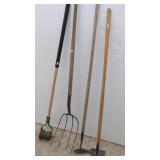 Pitchfork, Hoes & Edger Pitchfork, Hoes & Edger