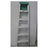 LOUISVILLE 6Ft Aluminum Ladder, 225 Lbs Capacity LOUISVILLE 6Ft Aluminum Ladder, 225 Lbs Capacity