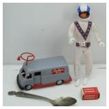 (4) Collector items Charlie McCarthy Souvenir