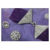 Art Deco Rhinestone Jewelry in Gold Frame