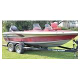2000 White River Tracker Boat