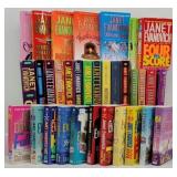 (35) Janet Evanovich Paperback Novels