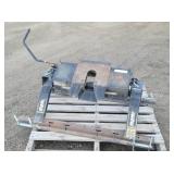 Reese 5th Wheel Trailer Hitch