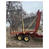 New Holland 1032 Stacker