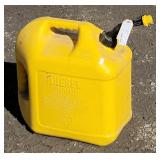 Fuel Can 5 Gal w/ Kerosene Fuel for Heaters