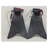 Pair of Force Fin Adj. Scuba Fins