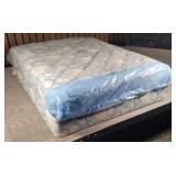 Maxipedic Supreme Queen Mattress & Box