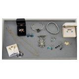 (12pcs)  J.J. Cat on Swing Pin Brooch...