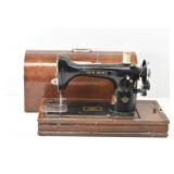 NEW HOME Vintage Sewing Machine in Wood Case