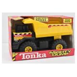 NIB 2001 Tonka Mighty Dump