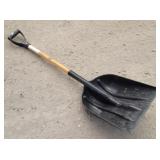 EXPERT Gardener Plastic Scoop Shovel