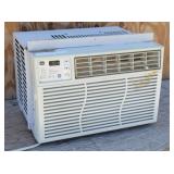 6500 btu Window AC Unit - Works