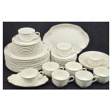 (45pc) Homer Laughlin China Service for 9