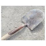 Solid Shank Digging Shovel