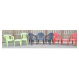 (7) Plastic Patio / Yard Chairs & 2 Side Tables
