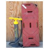 Manual Hand Pump & 4-gal Fuel Pack