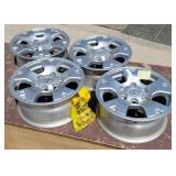Toyota Tacoma Rims & Lug Nuts 