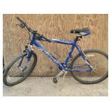 Giant Boulder SE 21" Mountain Bike