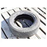 Doral 215/60R16 Tire