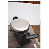 FARBERWARE Flip Waffle Maker