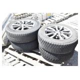 4 Chrome Ni8ssan Rims & 235/60 R18 Tires