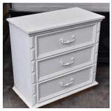 White Painted Cute 3-Drawer Dresser