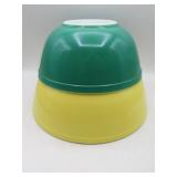 (2) PYREX Primary Color Mixing Bowls