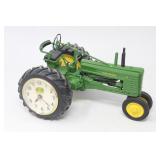 Danbury Mint John Deere Tractor Desk Clock