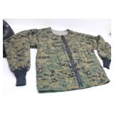 Eagle Creek Duffel Bag w/ Camo Size Large Clothing