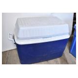 Rubbermaid Cooler