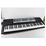 YAMAHA YPT-240 Portable Keyboard
