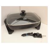 RIVAL Large Electric Skillet-Model: Sl6G-Black