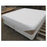 Serta iComfort King Mattress & Box
