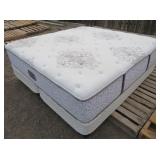 2017 Beautyrest King Mattress & Box