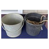 Metal bucket/plastic bucket with rope
