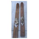 Vintage wooden skis