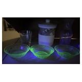 Uranium small nut bowls/milk glass/miscellaneous