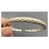 Heavy 925 cuff bracelet, unusual closure