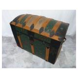 Antique Camel Back Trunk w Inside Tray