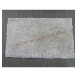 Fringed Throw Rug ~ 45"x27"