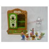 Vintage 1980s Strawberry Shortcake Figures & Shelf