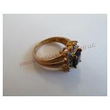 Goldtone Ring w Insets ~ Marked 925