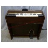 Vintage Magnus Electric Organ ~ Works!