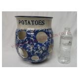 Wall Mount Spongeware Potato Keeper ~ Henn?
