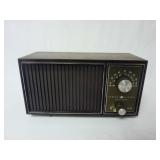 Vintage General Electric Solid State Radio