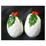 Vintage Lefton White Holly Salt & Pepper Shakers