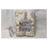 Coastal Sea Coral Reversible Quilt Set - Twin NEW