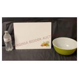 La Sauge Cutting Board & Pyrex #403 Mixing Bowl
