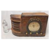 Art Deco Zenith "Stars & Stripes" Wood Tube Radio